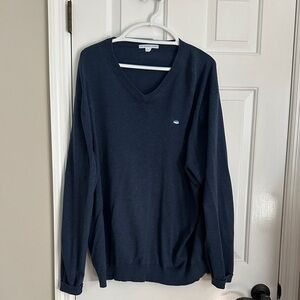 Men's Navy V-Neck Sweater
Southern tide